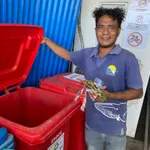 Nato Recycling dive against debris plastic
